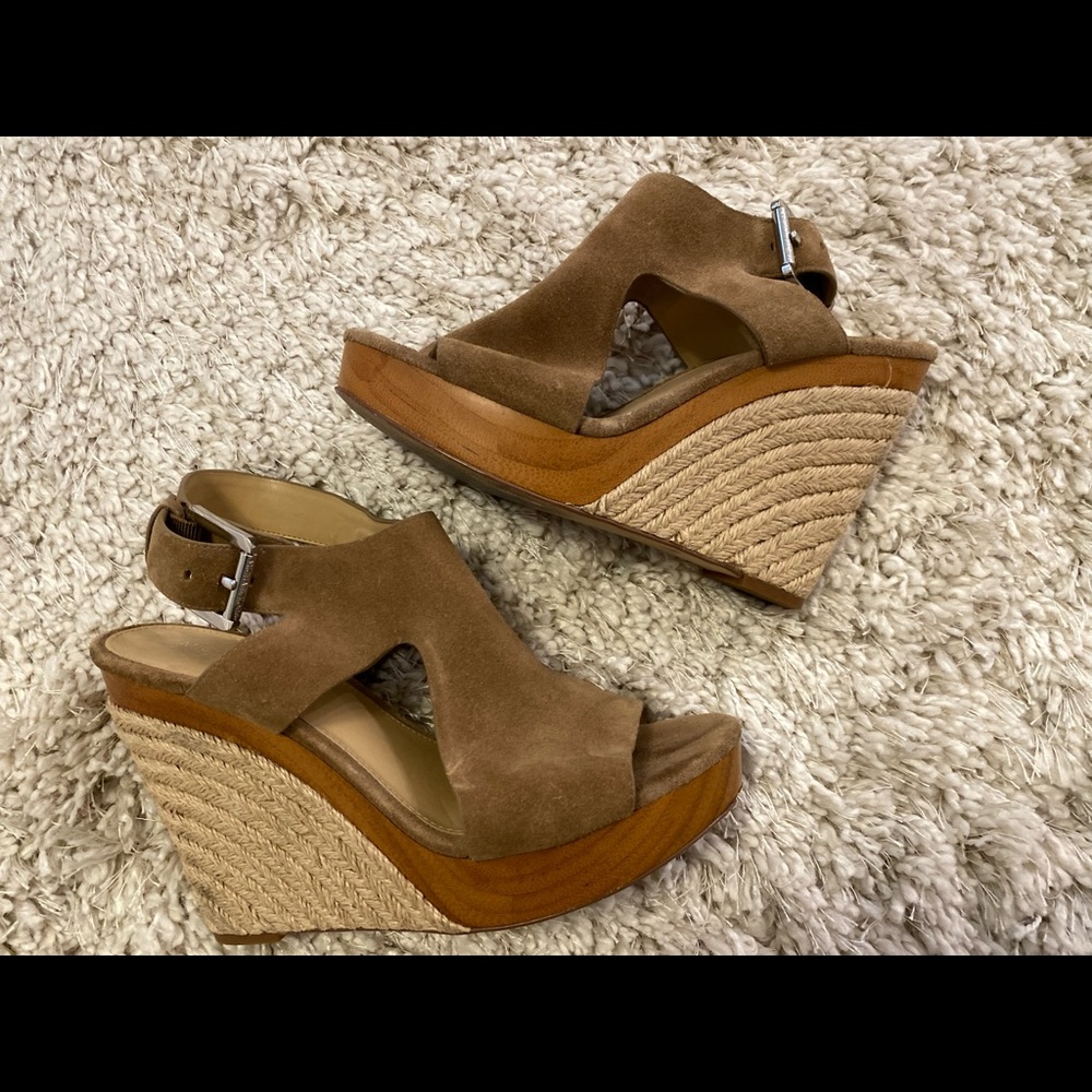 Micheal Kors wedge sandals size 8